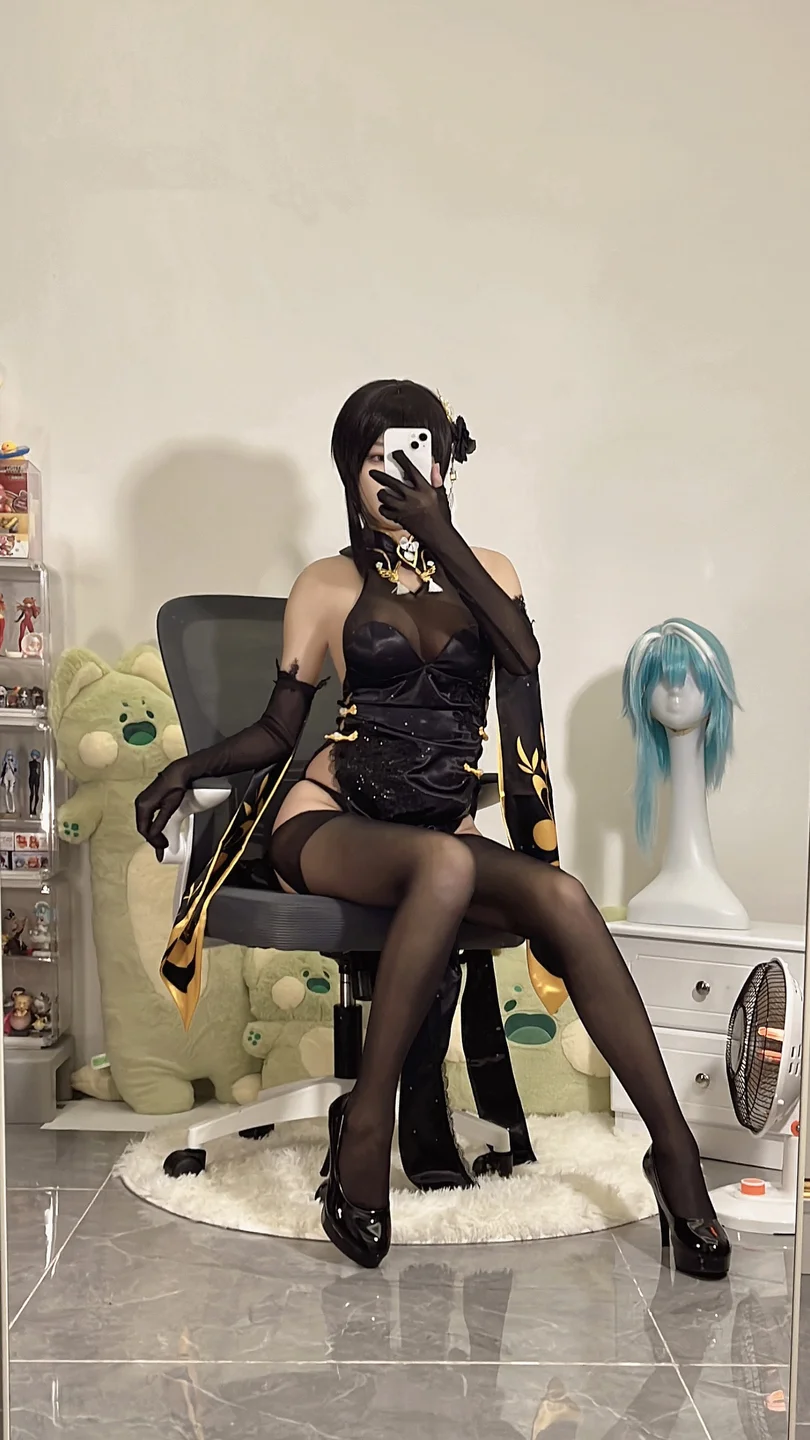 影子喵Ghost - 镇海黑旗袍 [131P,4V-3.71GB] tg@simisebaisi 【丝足阁】117.webp